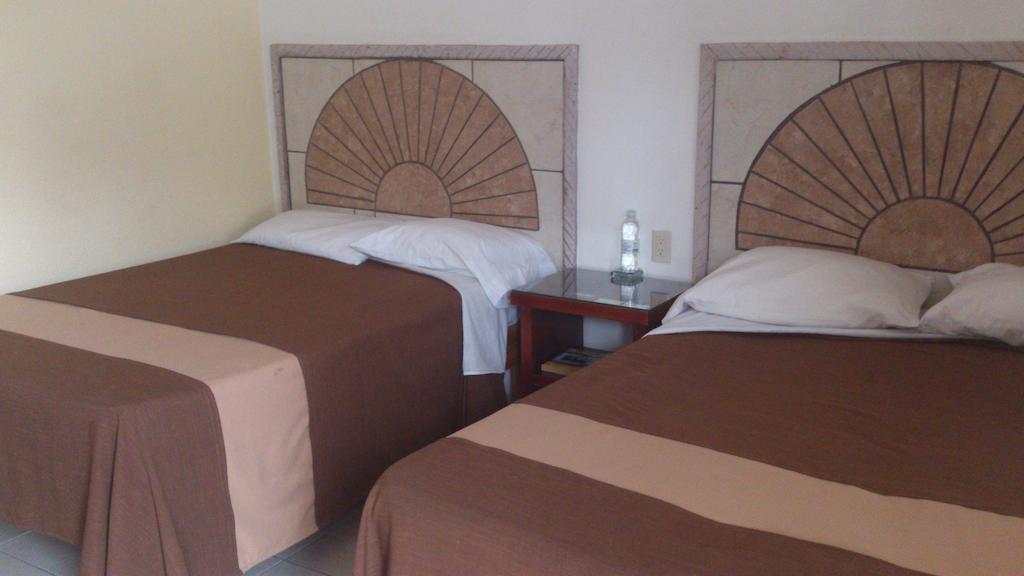 Hotel Albatros Palace مانزانيلو الغرفة الصورة