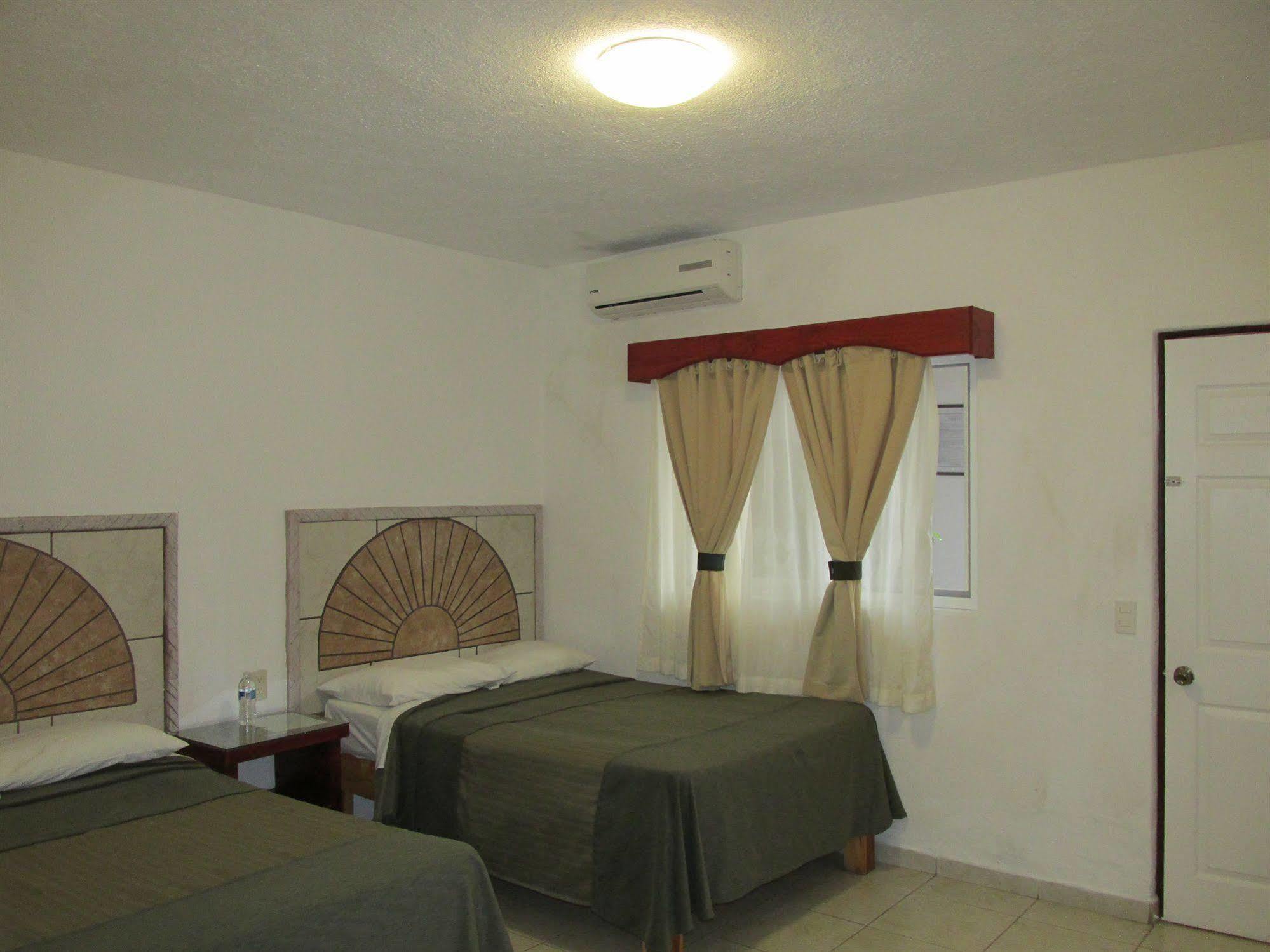 Hotel Albatros Palace مانزانيلو المظهر الخارجي الصورة